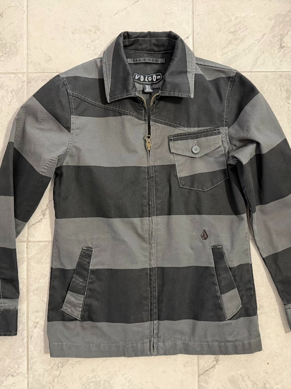 Kids Volcom zip up shirt jacket